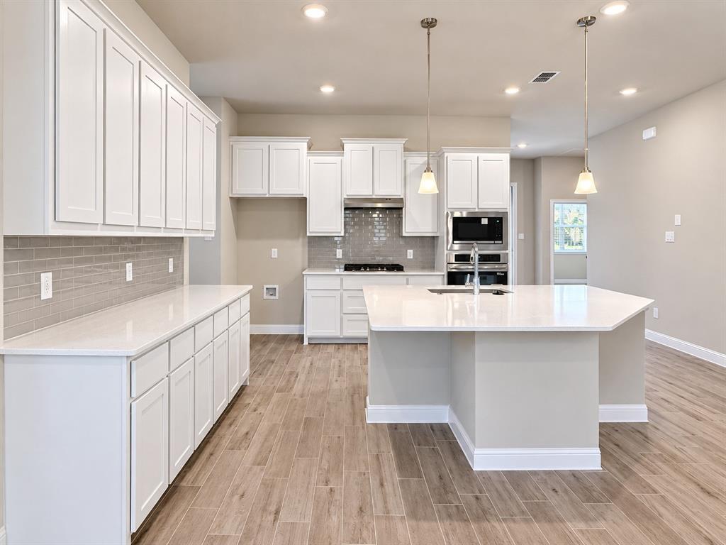 2812 Mccormick Street Property Photo 2