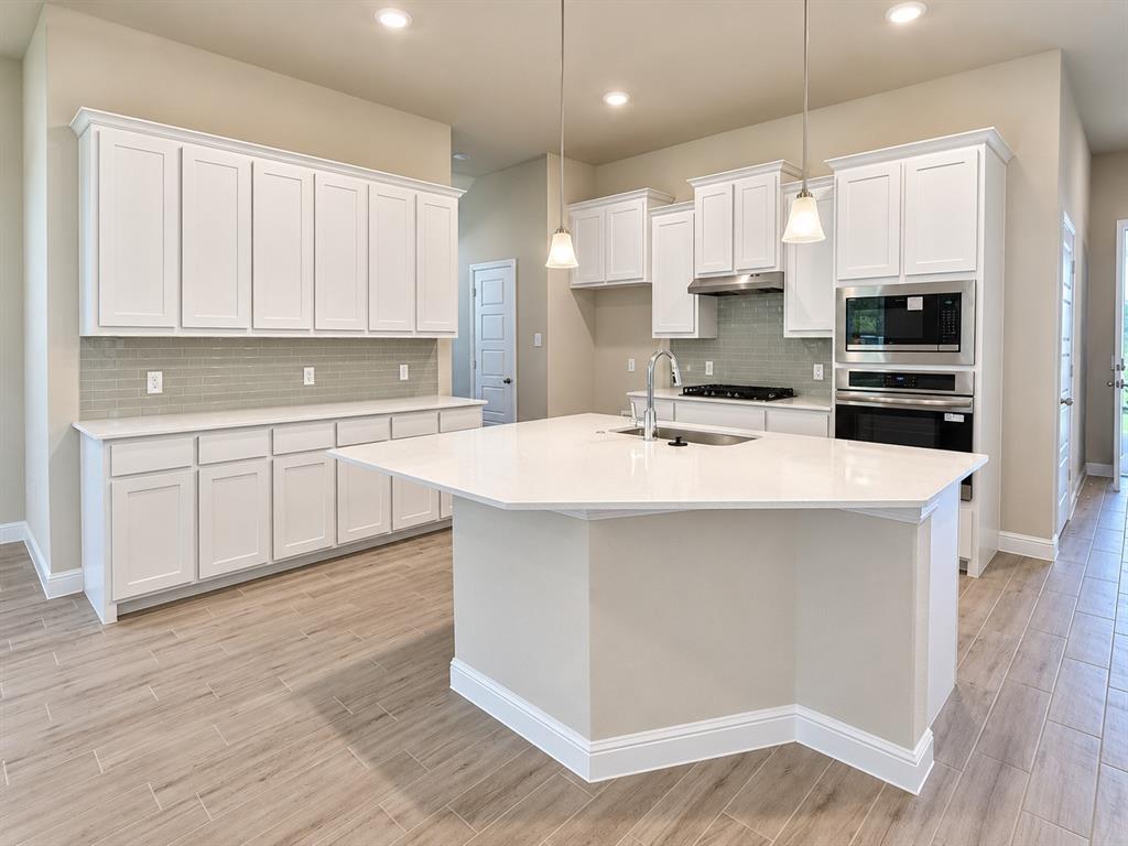 2812 Mccormick Street Property Photo 4