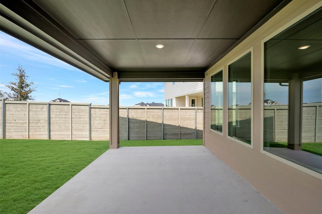9916 Morning Cloak Drive Property Photo 6