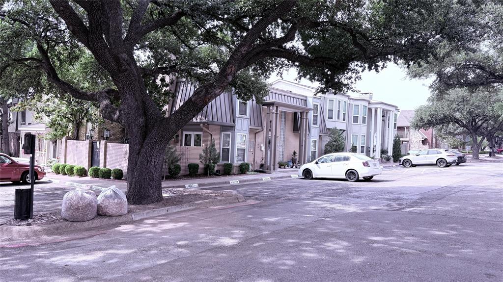 15929 Archwood Lane 1035 Property Photo 1