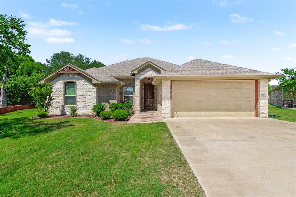 3907 Del Rio Court Property Photo 1