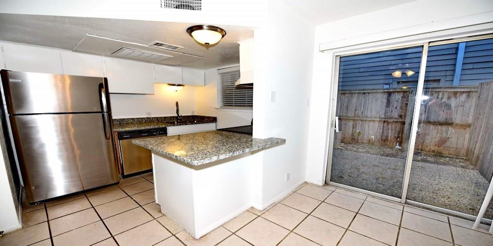 4033 Gilbert Avenue 103 Property Photo 2