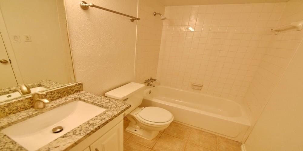 4033 Gilbert Avenue 103 Property Photo 12