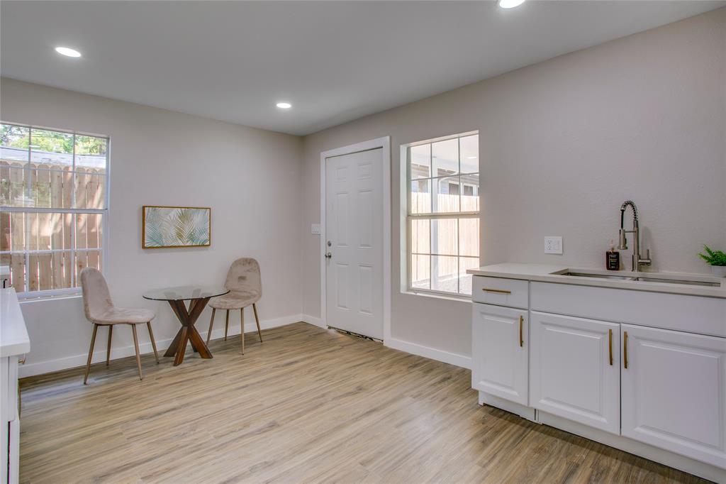 2635 Gladstone Drive Property Photo 35