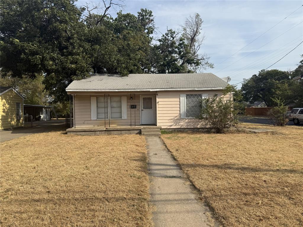 617 E Union Bower Road Property Photo 1