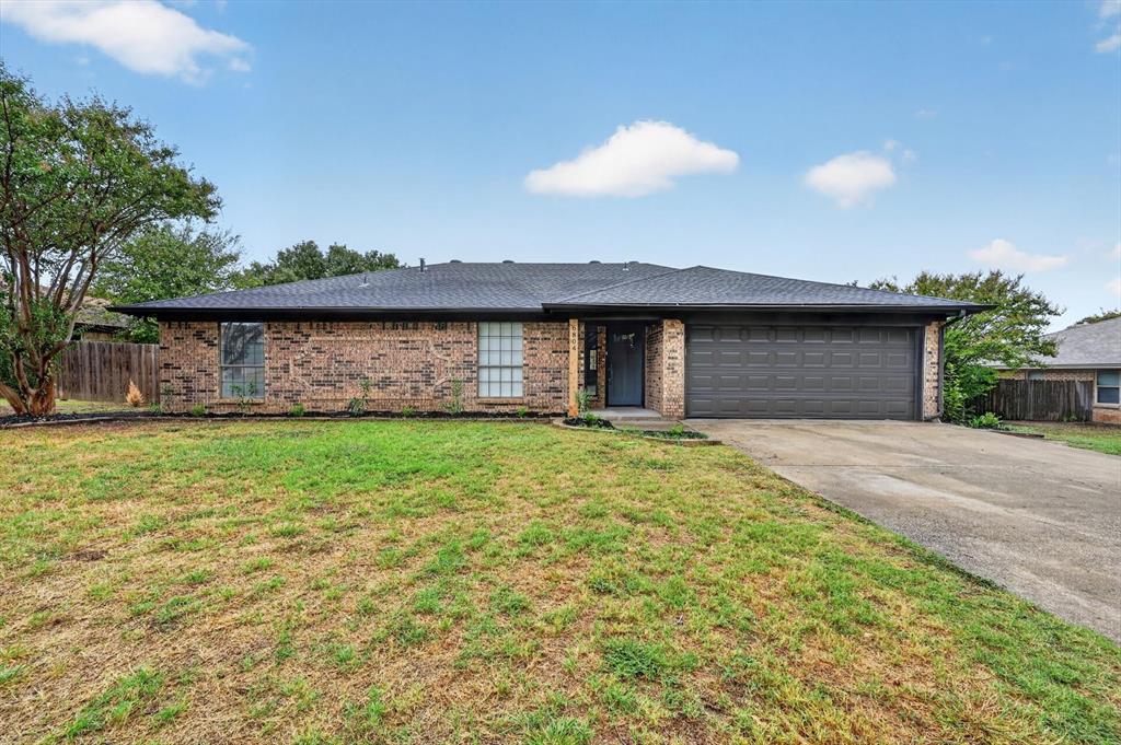 6804 Fair Meadows Drive Property Photo 1