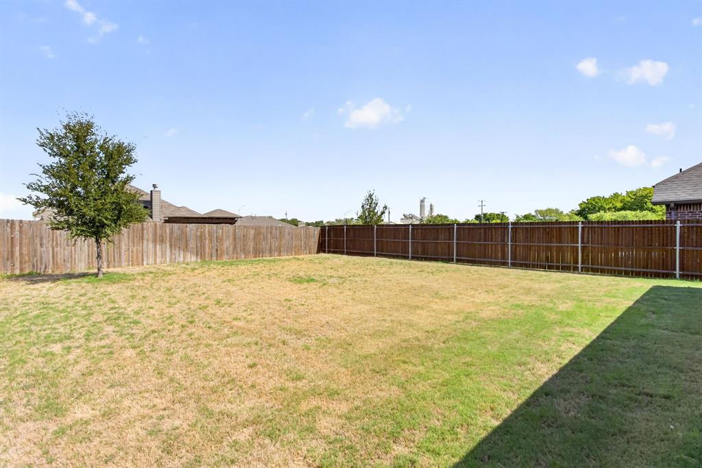4404 Mill Falls Drive Property Photo 24