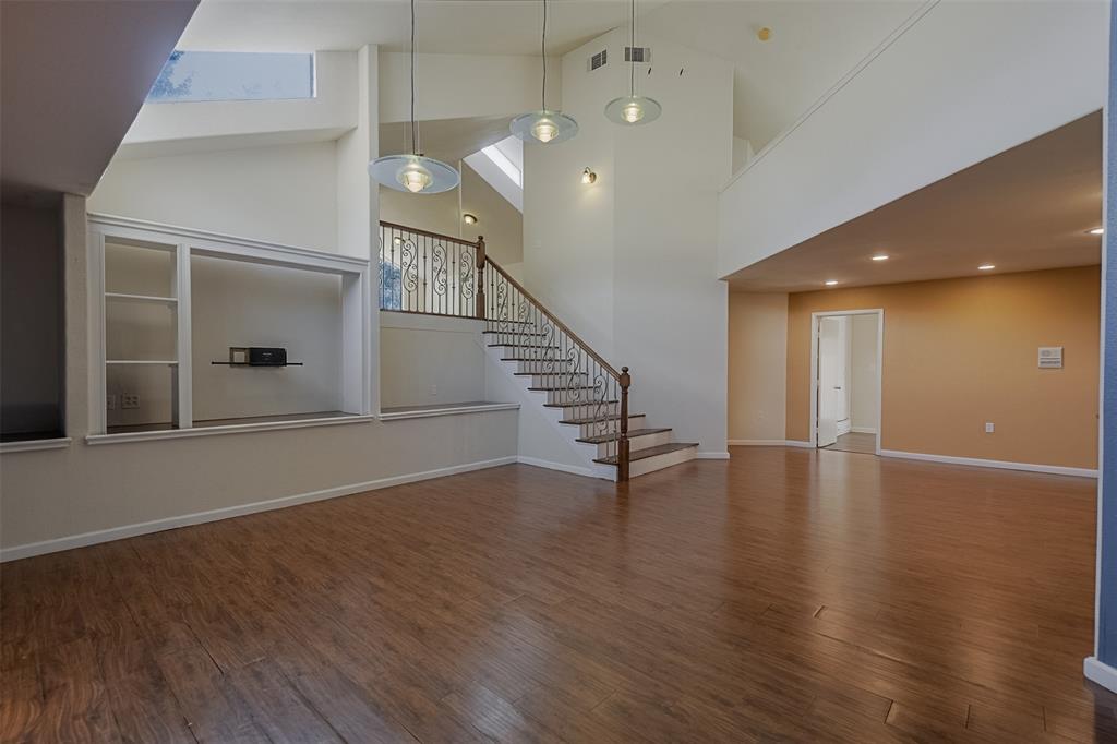 2210 Winter Sunday Way Property Photo 4
