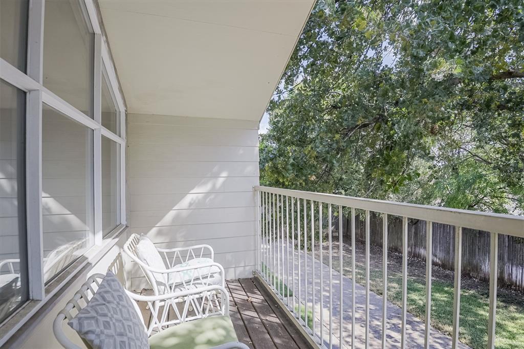 2210 Winter Sunday Way Property Photo 6