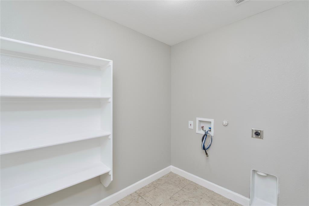 829 Santa Rosa Drive Property Photo 14
