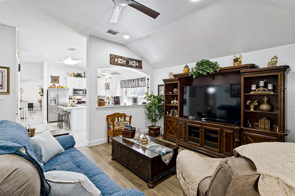 3724 Chapin Court Property Photo 7