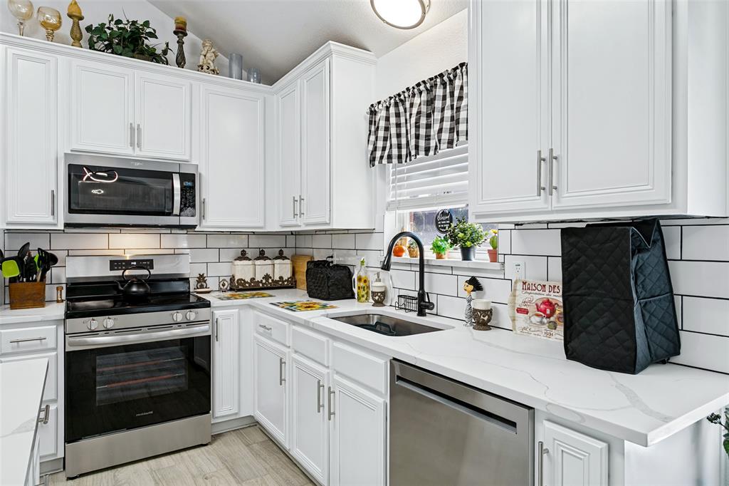 3724 Chapin Court Property Photo 10
