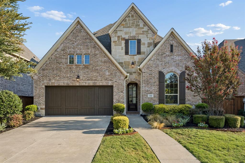 732 Thoroughbred Avenue Property Photo 1