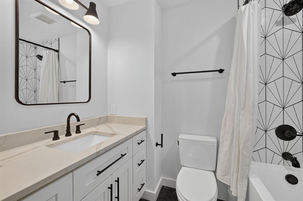 3911 Highgrove Drive Property Photo 26