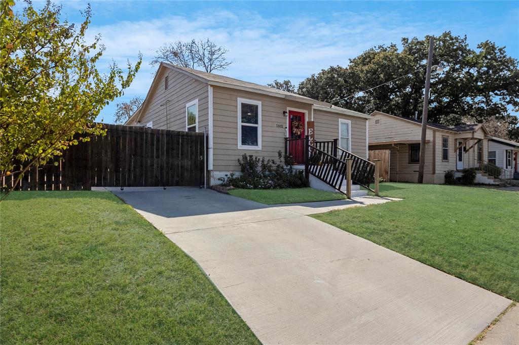 1601 Andrew Avenue Property Photo 1