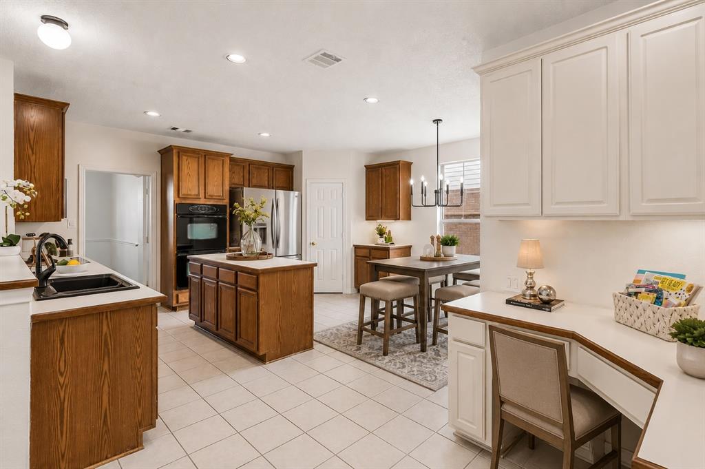 8121 Skyridge Drive Property Photo 10