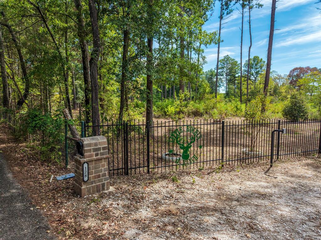 128 County Road 4849 Property Photo 20