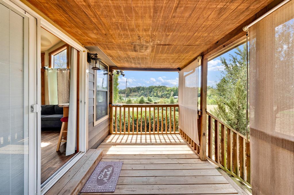 128 County Road 4849 Property Photo 25