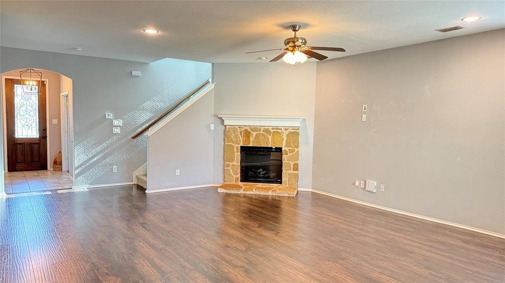 1009 Bruni Court Property Photo 6