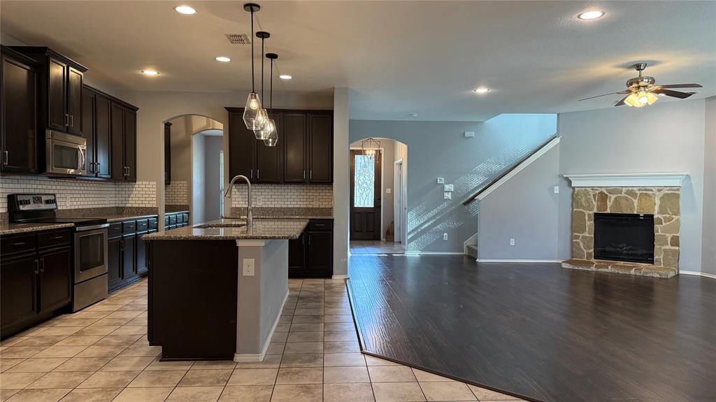 1009 Bruni Court Property Photo 9