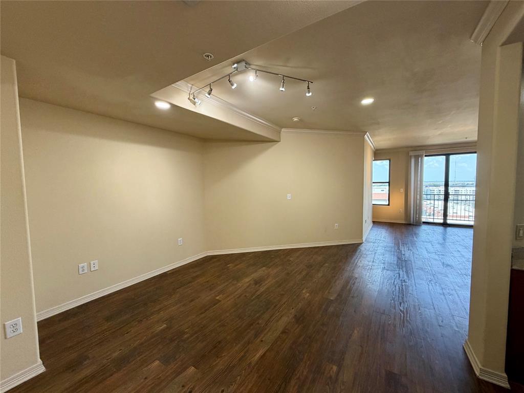 330 Las Colinas Boulevard 1006 Property Photo 4