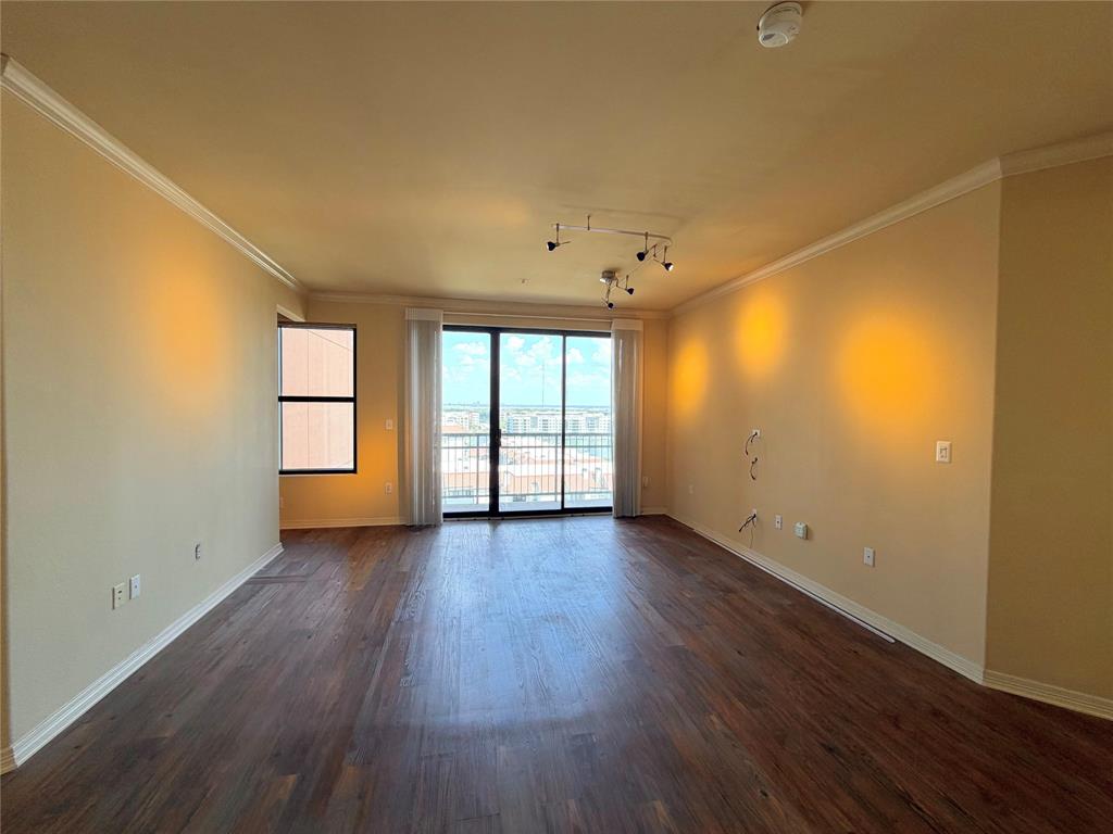 330 Las Colinas Boulevard 1006 Property Photo 10