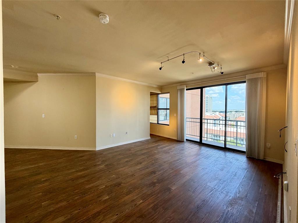 330 Las Colinas Boulevard 1006 Property Photo 11