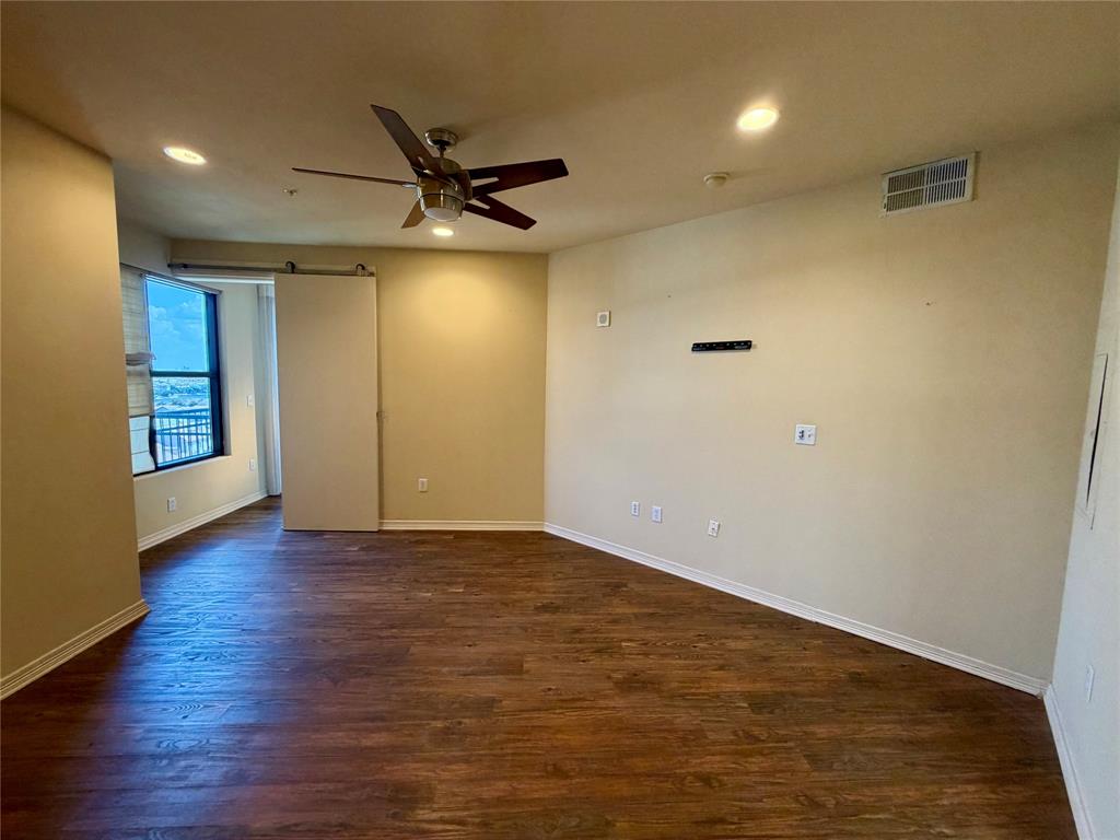 330 Las Colinas Boulevard 1006 Property Photo 13