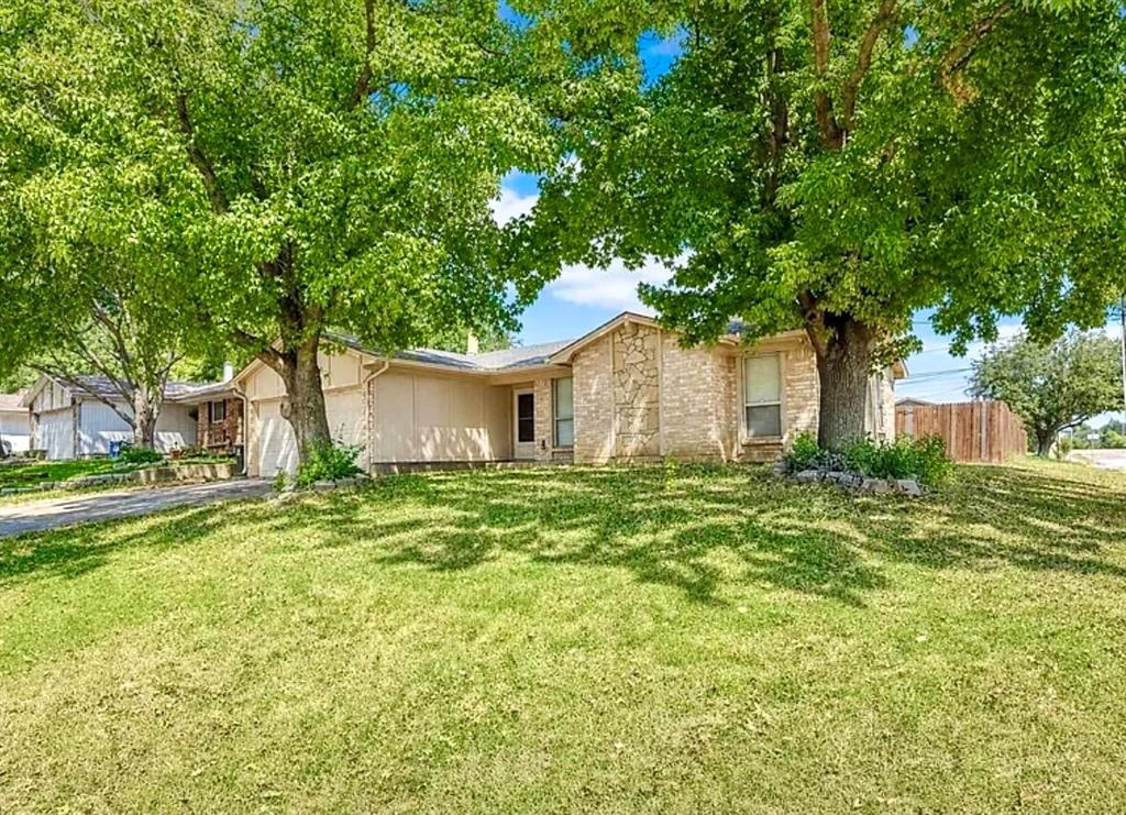 915 Lemontree Drive Property Photo 1