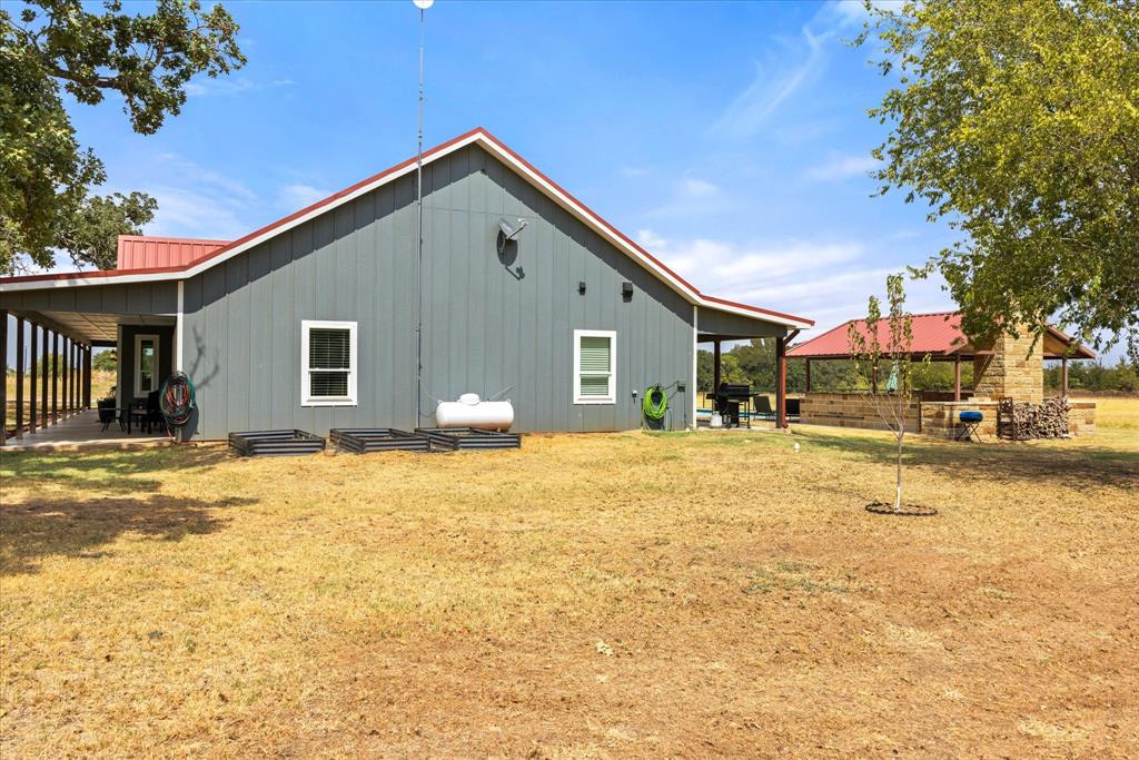 9739 Waldrup Road Property Photo 4