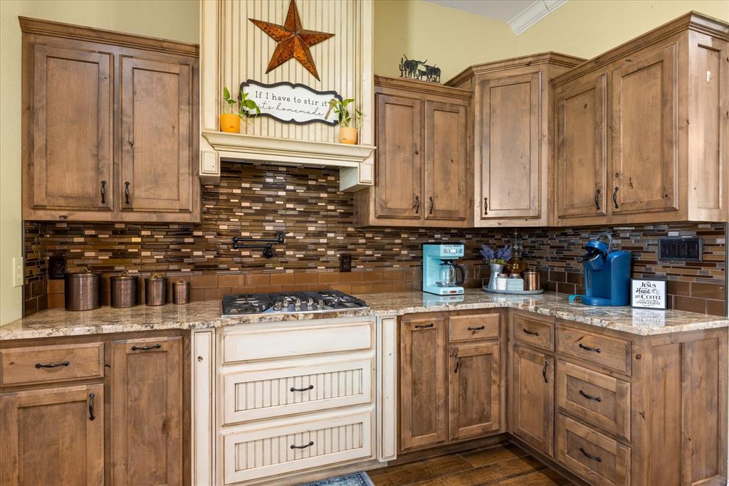 9739 Waldrup Road Property Photo 13