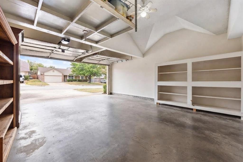 6712 Braeview Drive Property Photo 12