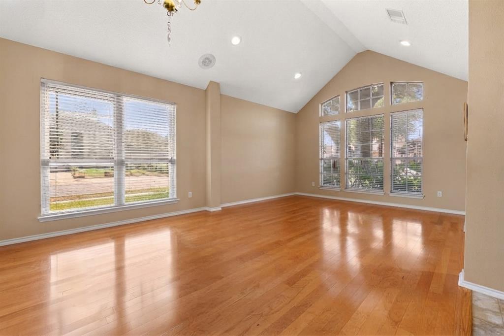 6712 Braeview Drive Property Photo 19