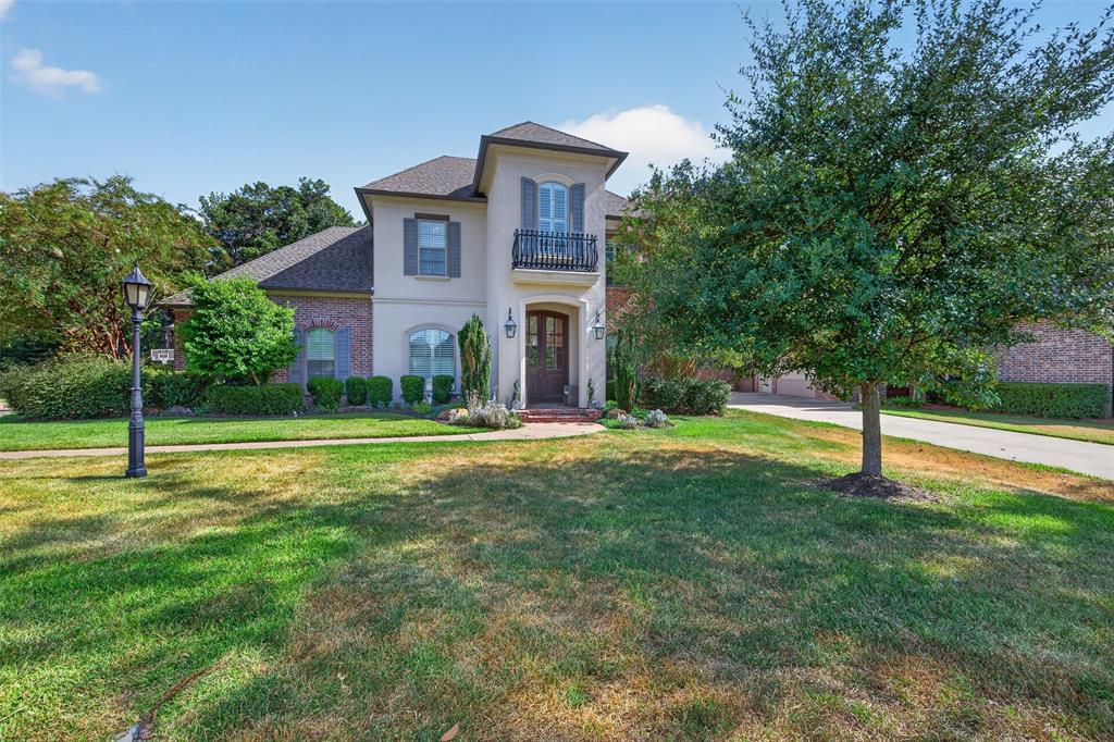 443 Oakwood Trace Court Property Photo 2
