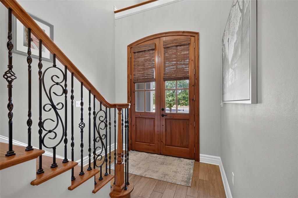 443 Oakwood Trace Court Property Photo 3