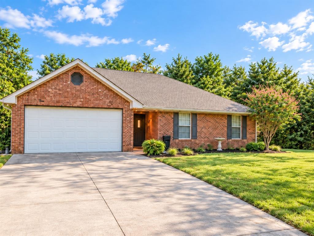 1107 Oxford Drive Property Photo 1