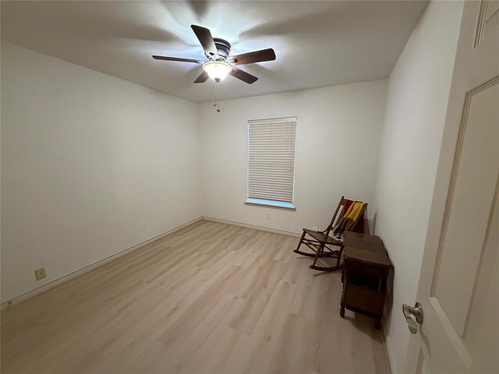 1107 Oxford Drive Property Photo 10