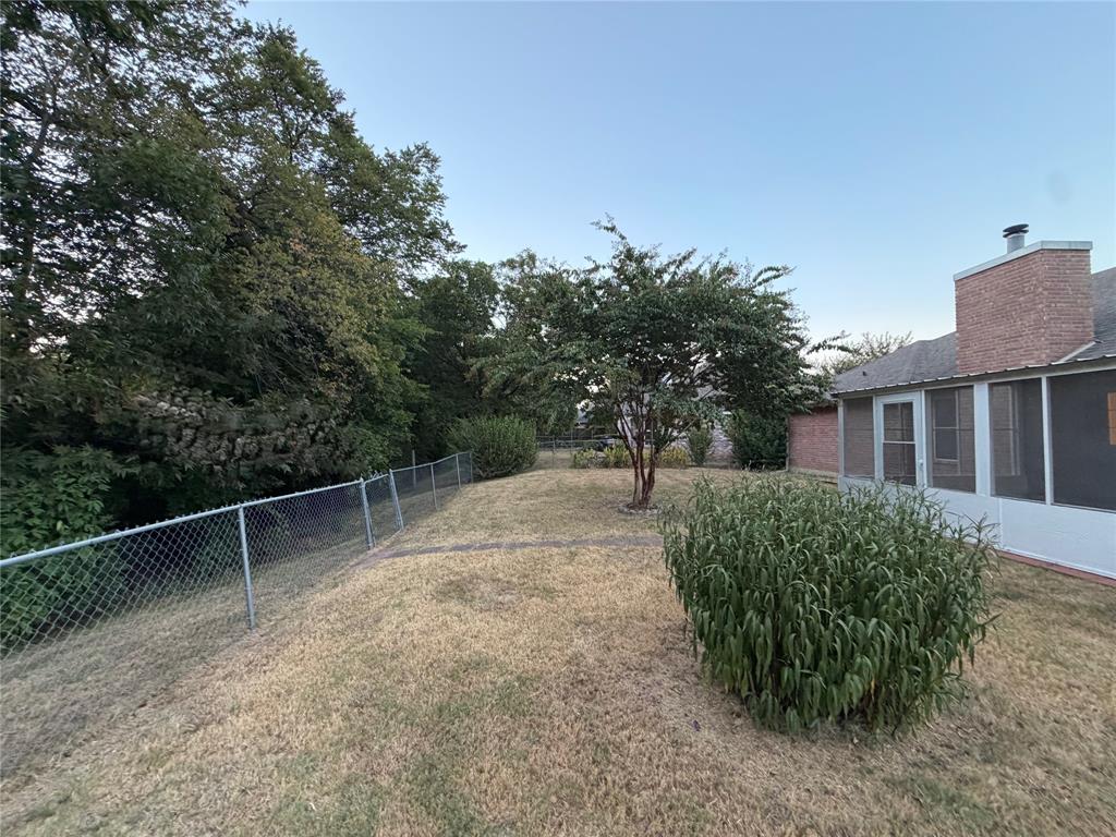1107 Oxford Drive Property Photo 15