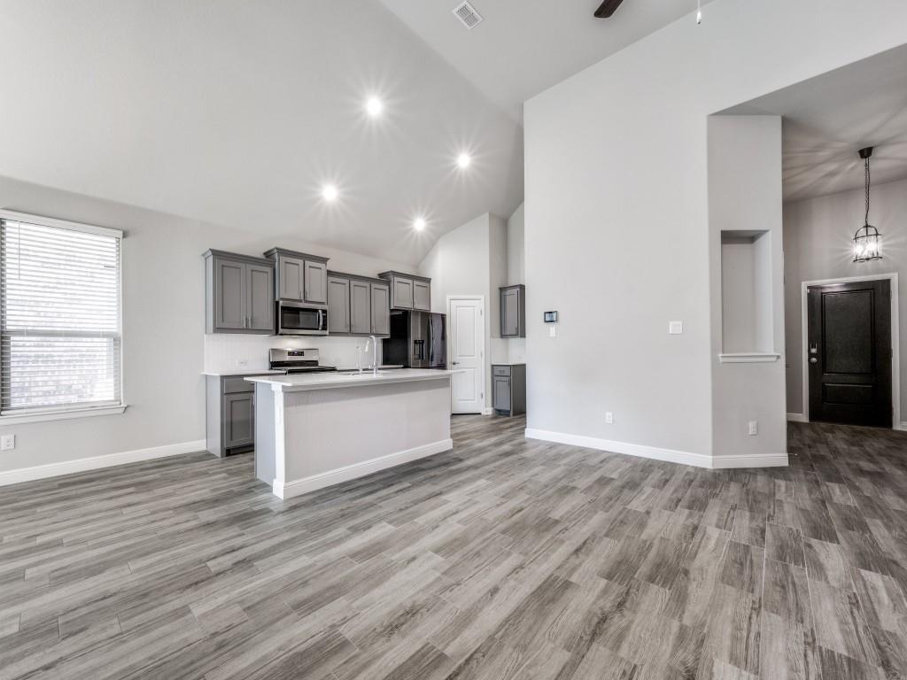 1316 Millerbird Way Property Photo 3
