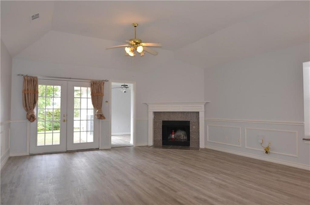 8113 Case Drive Property Photo 3