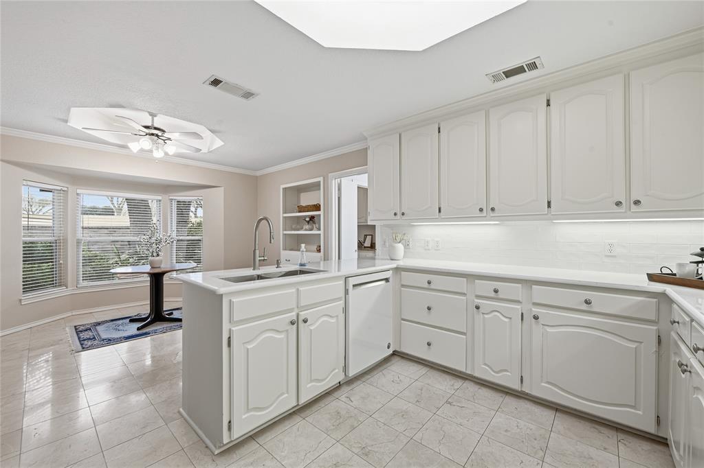 4424 Westridge Avenue Property Photo 14
