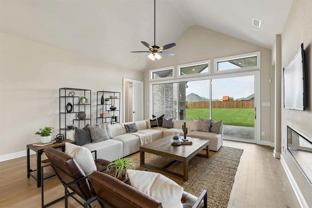 137 Cross Timbers Street Property Photo 11