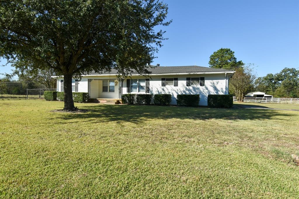 1191 County Road 4186 Property Photo 1