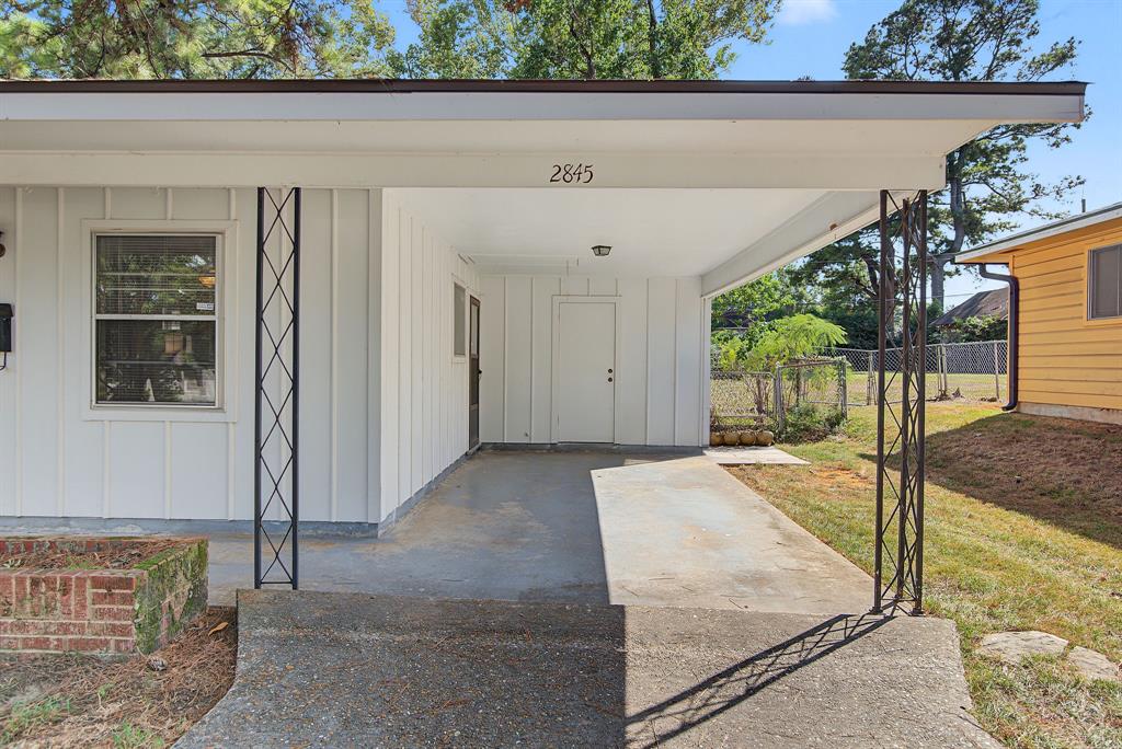 2845 Alkay Drive Property Photo 2