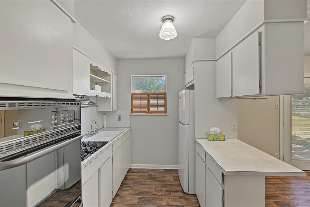 2845 Alkay Drive Property Photo 9