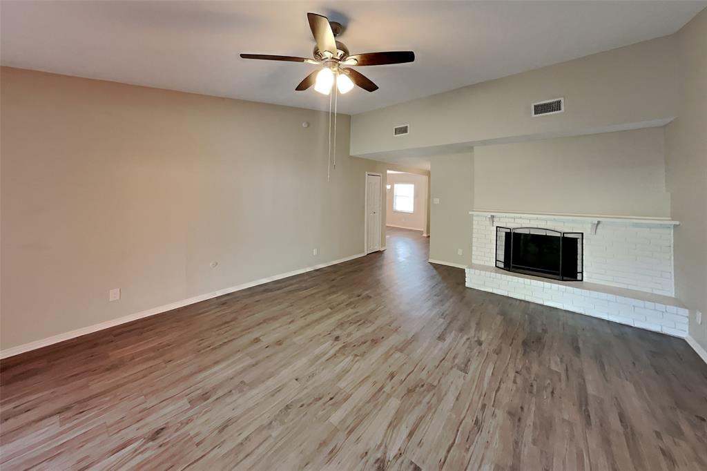 3905 Branch Hollow Drive Property Photo 2