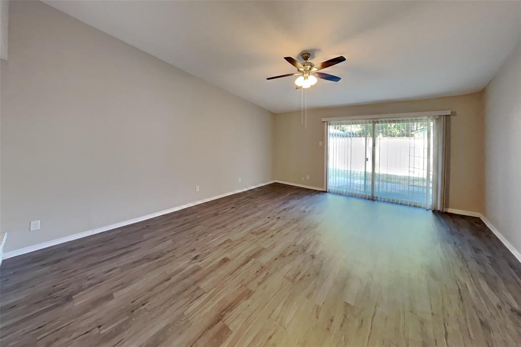 3905 Branch Hollow Drive Property Photo 3