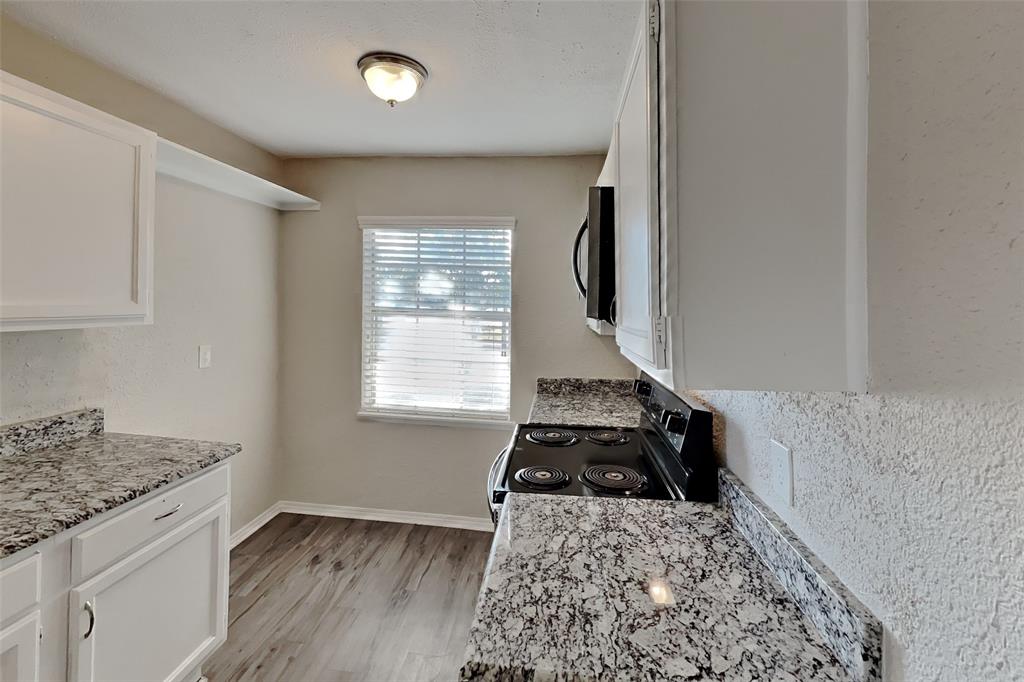 3905 Branch Hollow Drive Property Photo 4