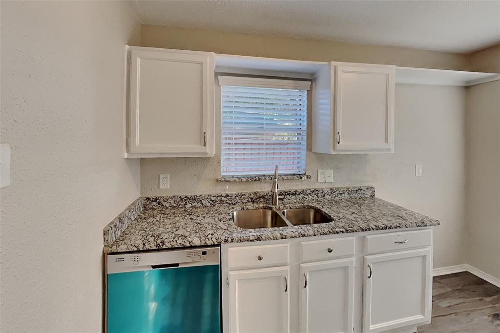 3905 Branch Hollow Drive Property Photo 5