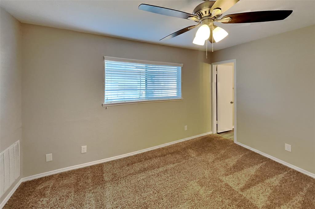 3905 Branch Hollow Drive Property Photo 11